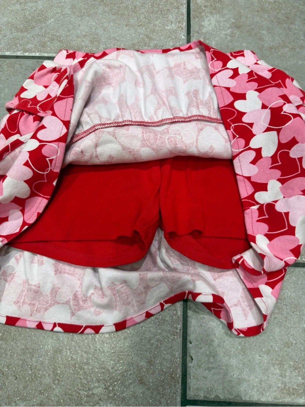 Size 12 girls Gymboree heart skirt. Valentines skirt.